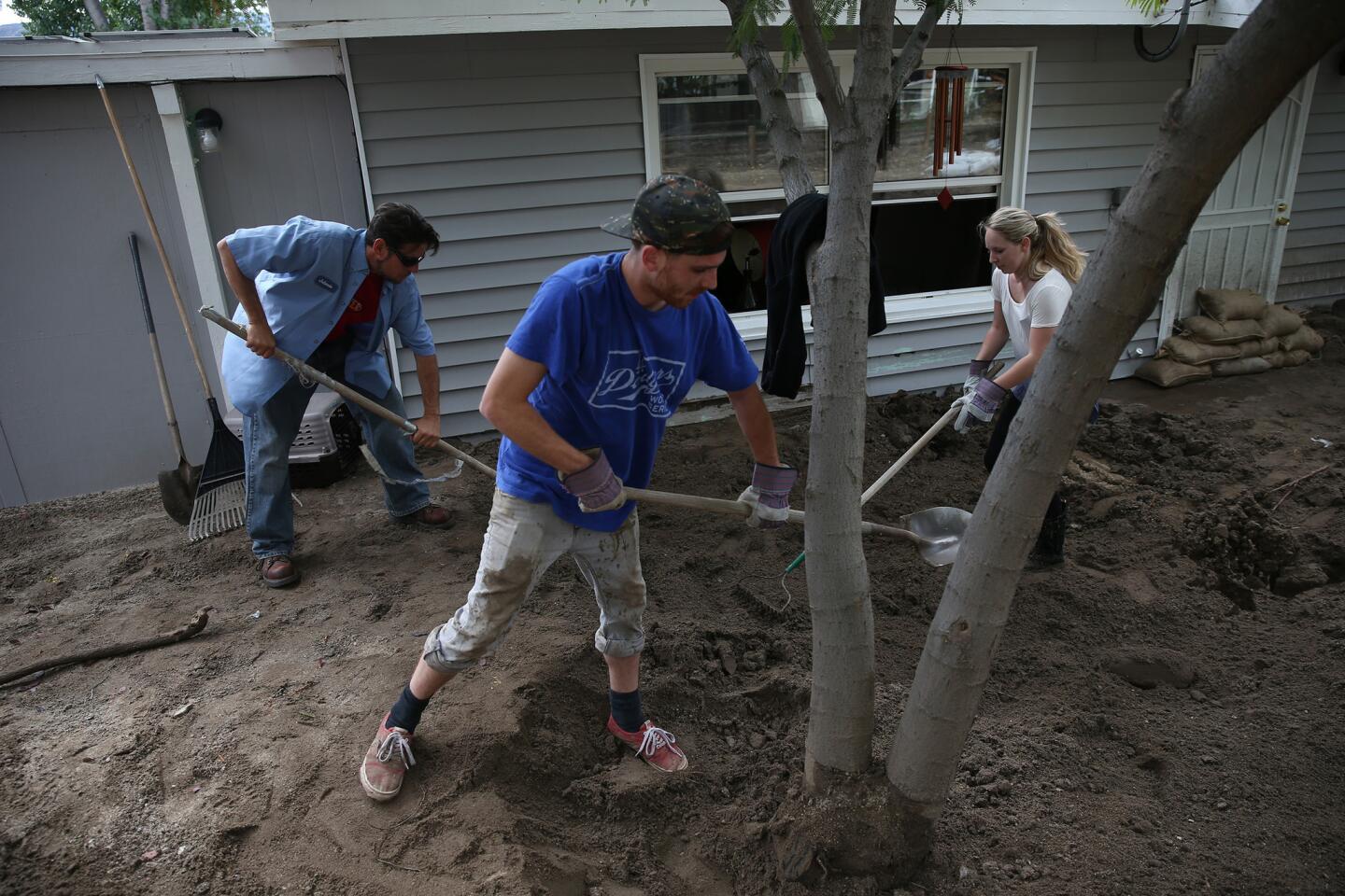 Mudslide cleanup