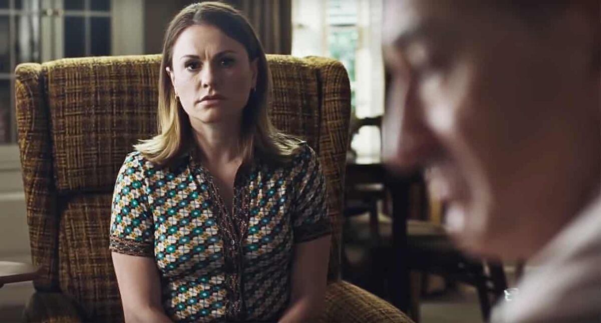 Anna Paquin observes the action in "The Irishman."