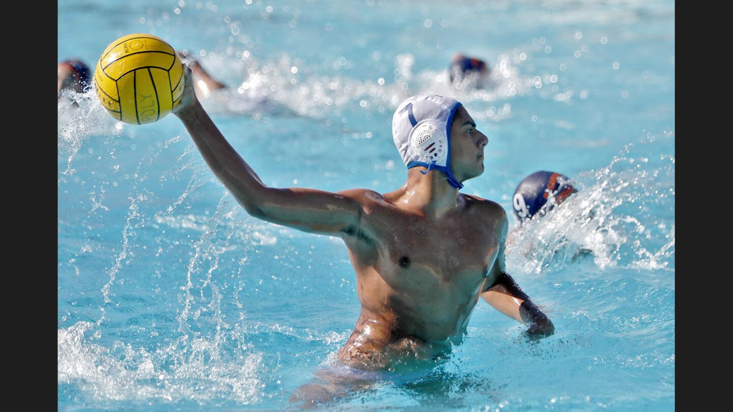 Photo Gallery: Flintridge Prep boys water polo vs. Poly High School
