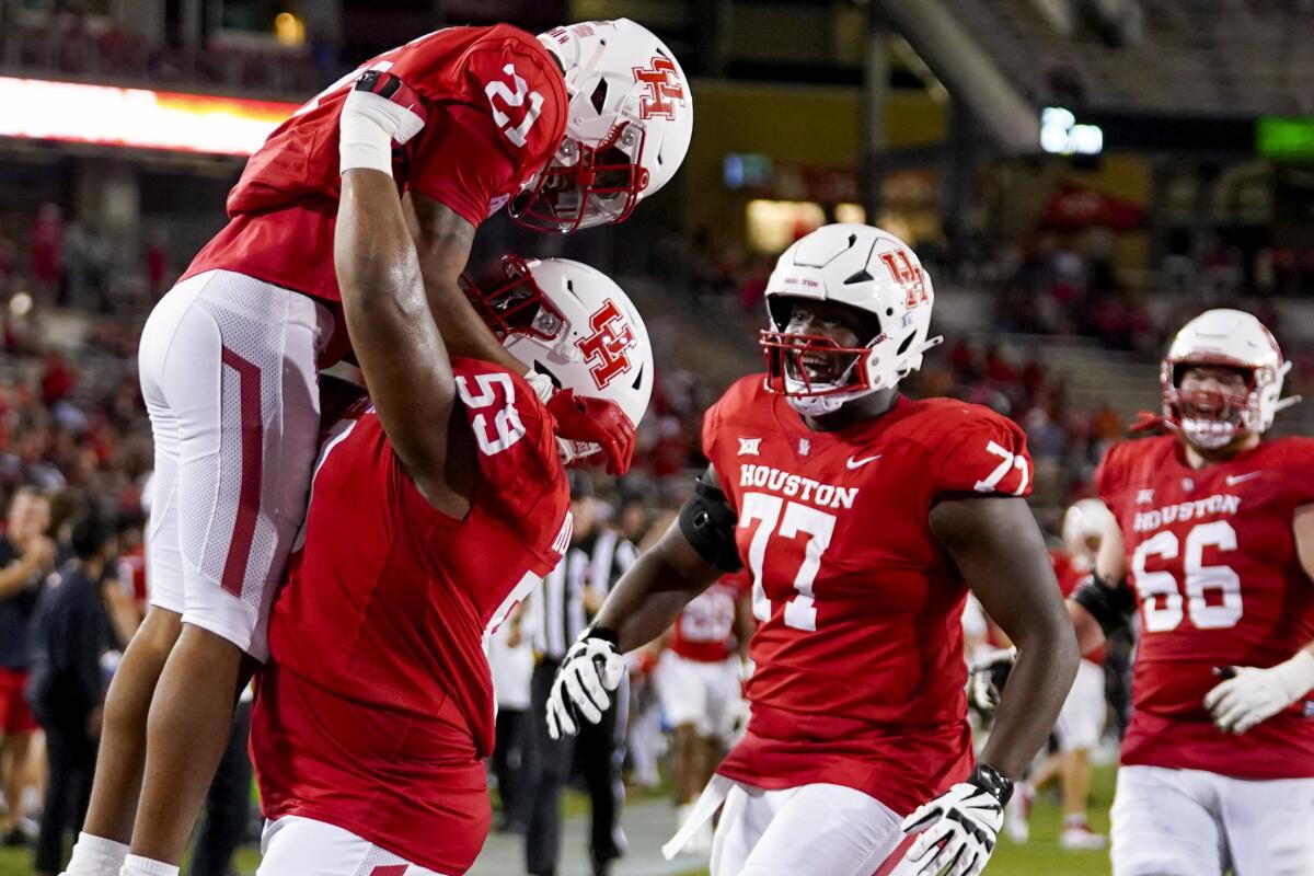 Smith, Jenkins lead Houston in 38-7 win over Sam Houston - The San