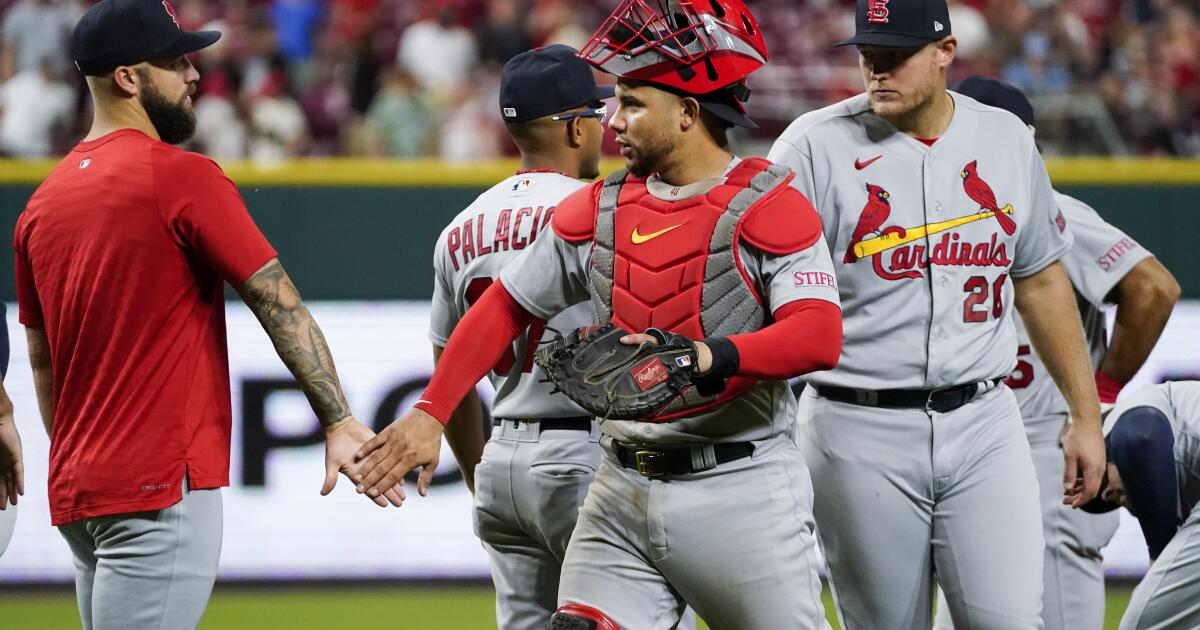 Drama between Willson Contreras and the St. Louis Cardinals, explained