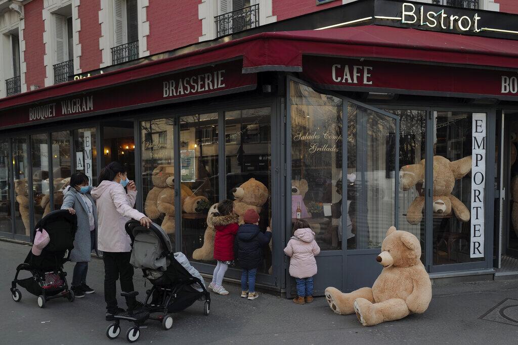 PARIS-OSOS DE FELPA-FOTOS