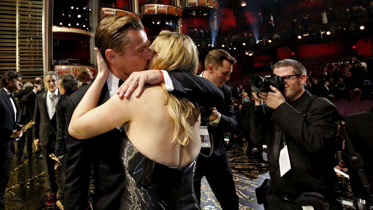 Leonardo DiCaprio and Kate Winslet backstage