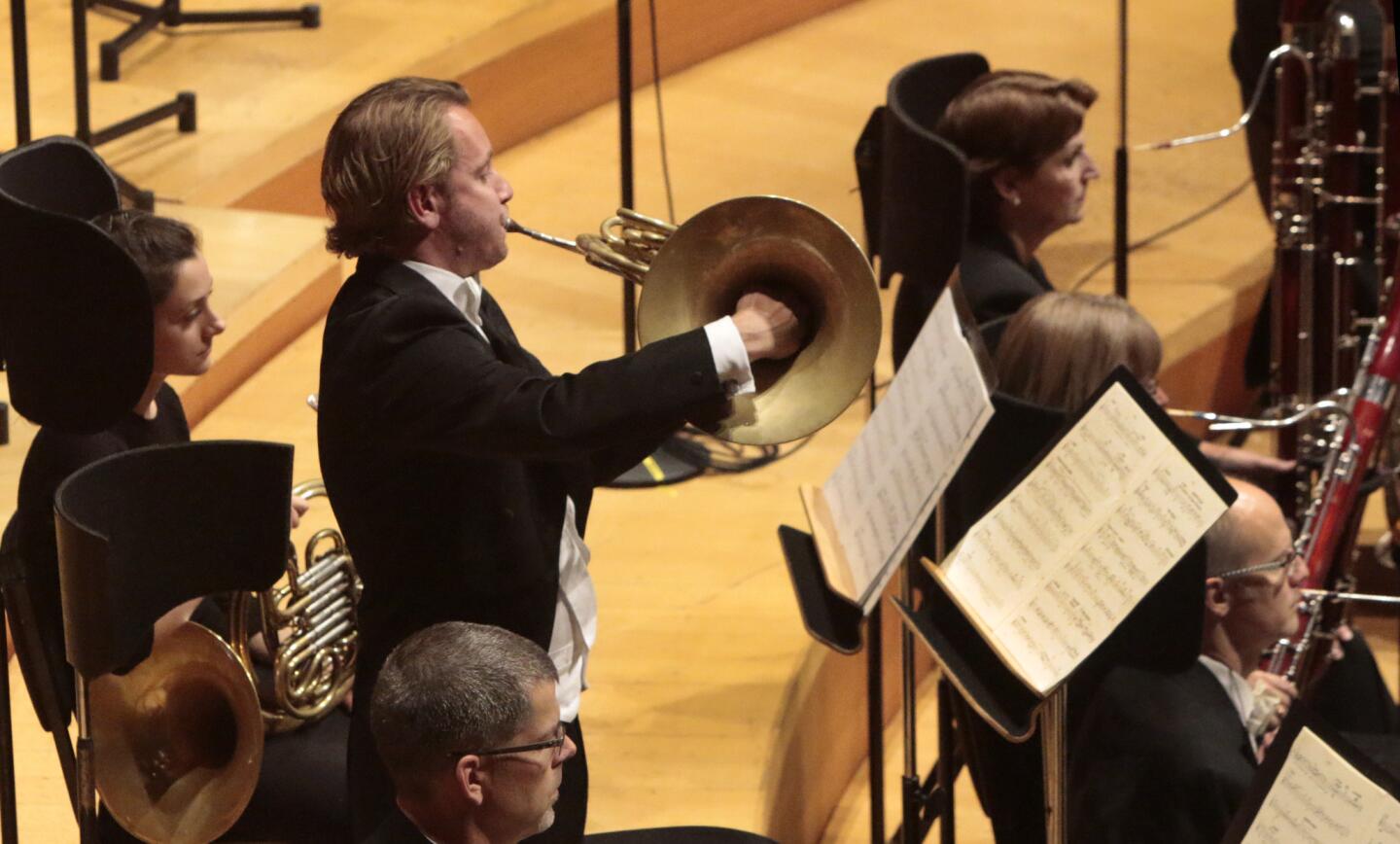 Los Angeles Philharmonic soars
