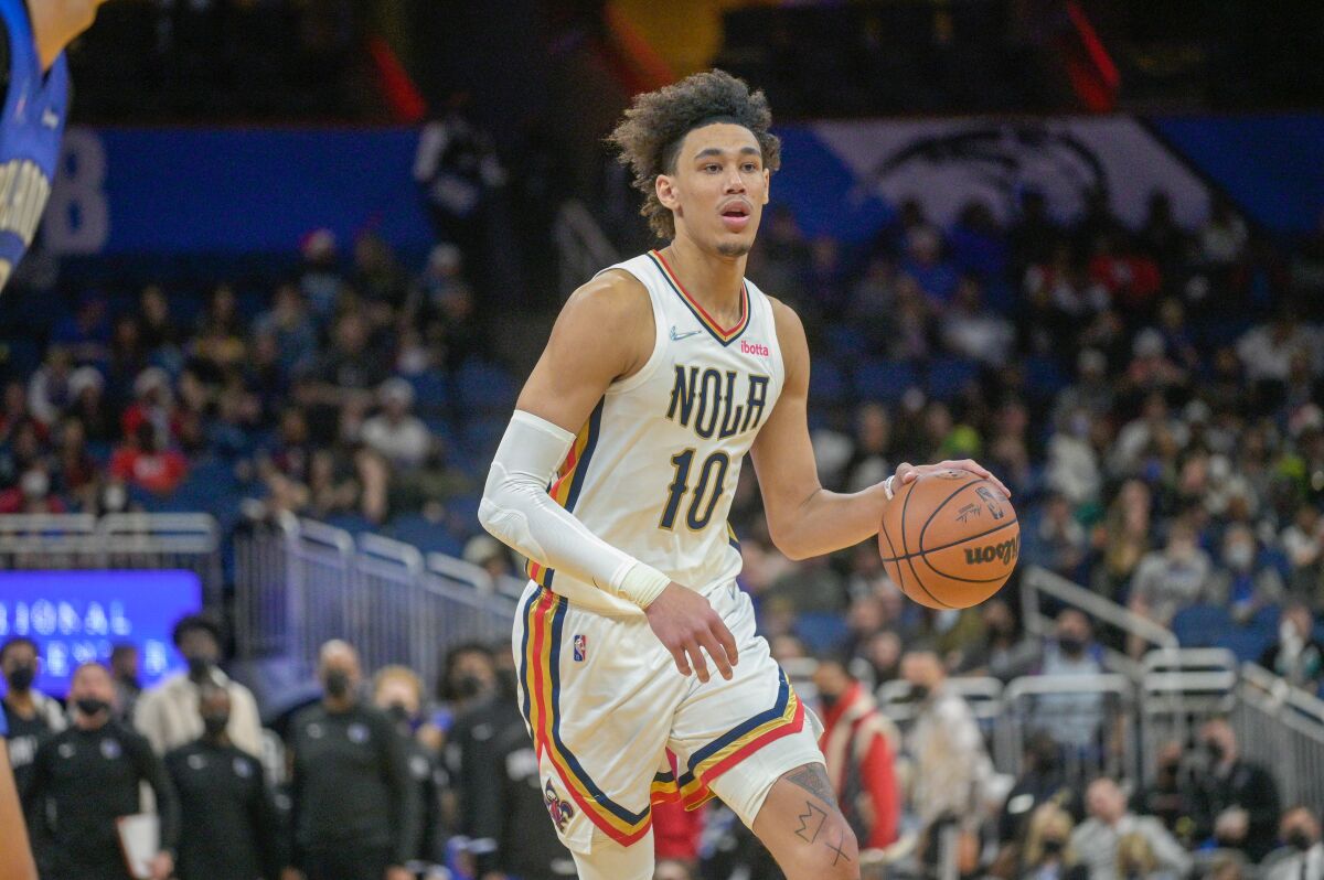 aflivning Kassér Stikke ud NBA player Jaxson Hayes charged with domestic violence in L.A. - Los  Angeles Times