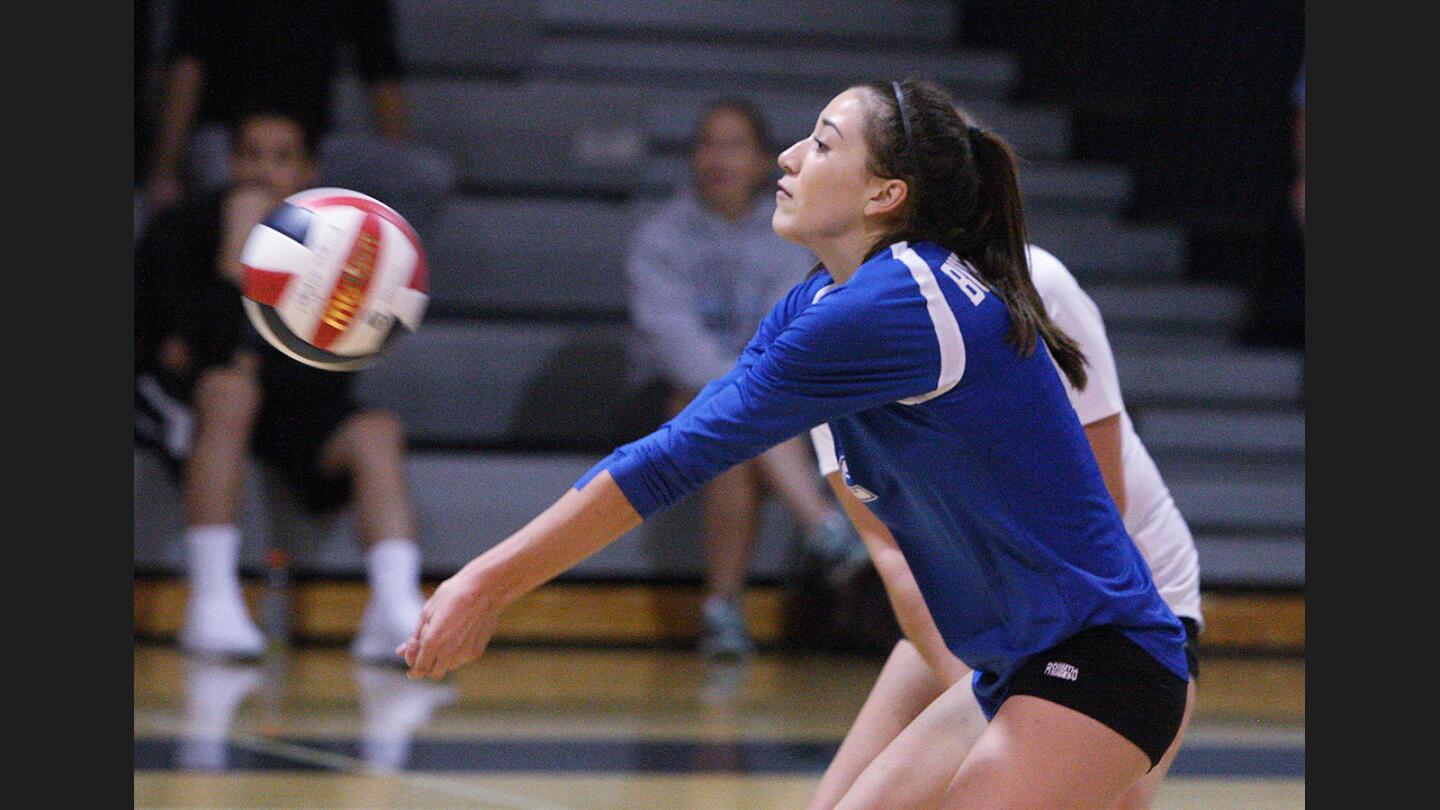 Photo Gallery: Burbank vs. Crescenta Valley girls' volleyball