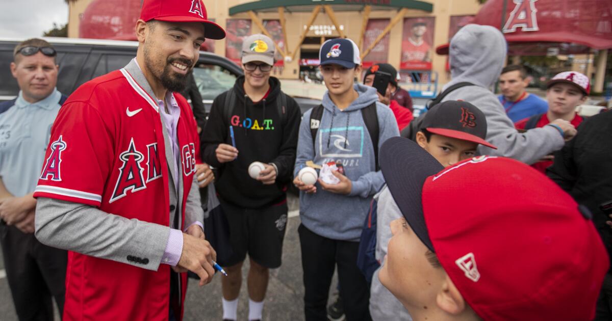 Angels sign Anthony Rendon to seven-year, $245 million contract - Los  Angeles Times