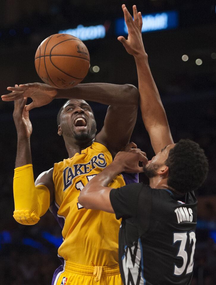 APphoto_Timberwolves Lakers Basketball