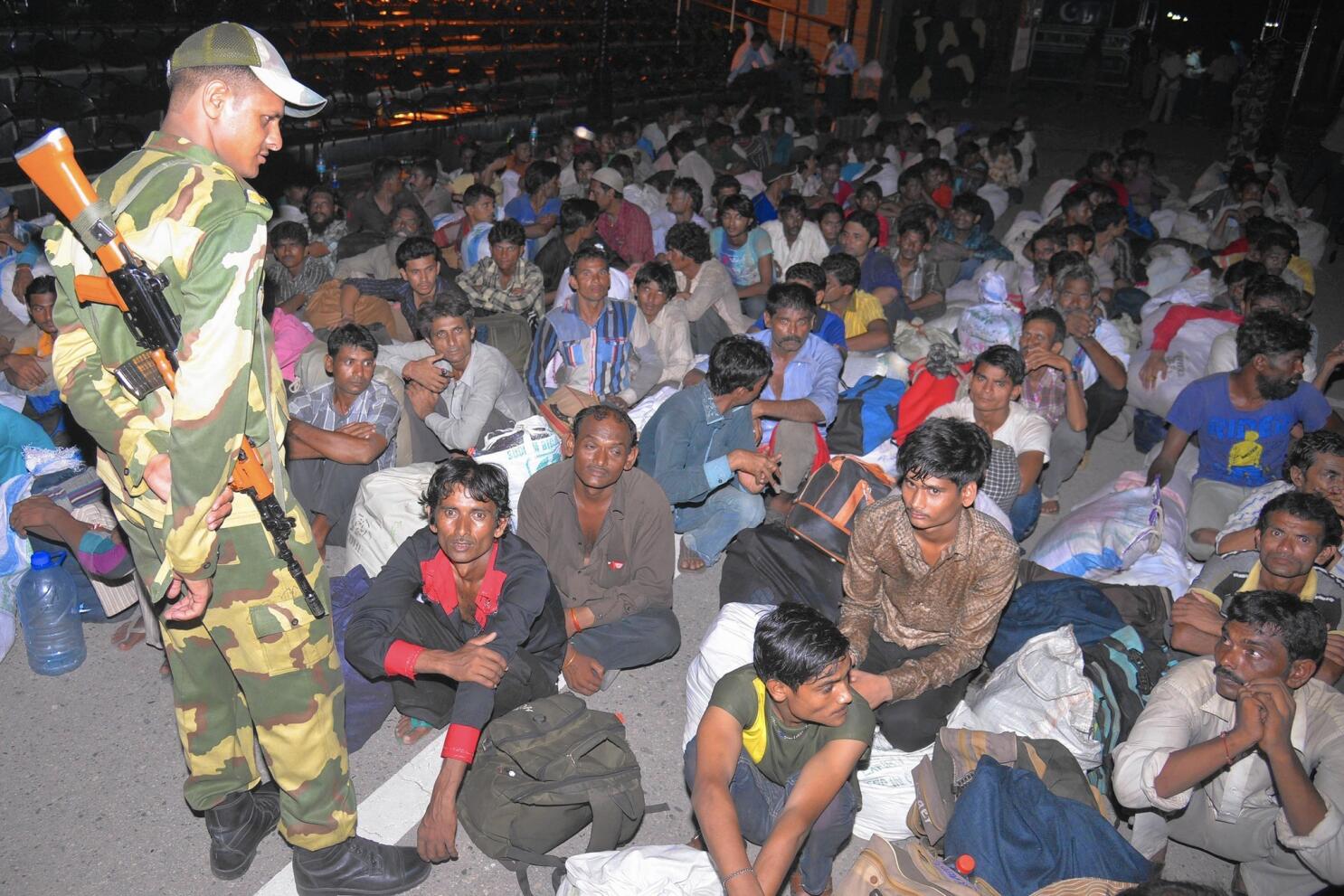 Pakistan frees 20 Indian fishermen after years in prison