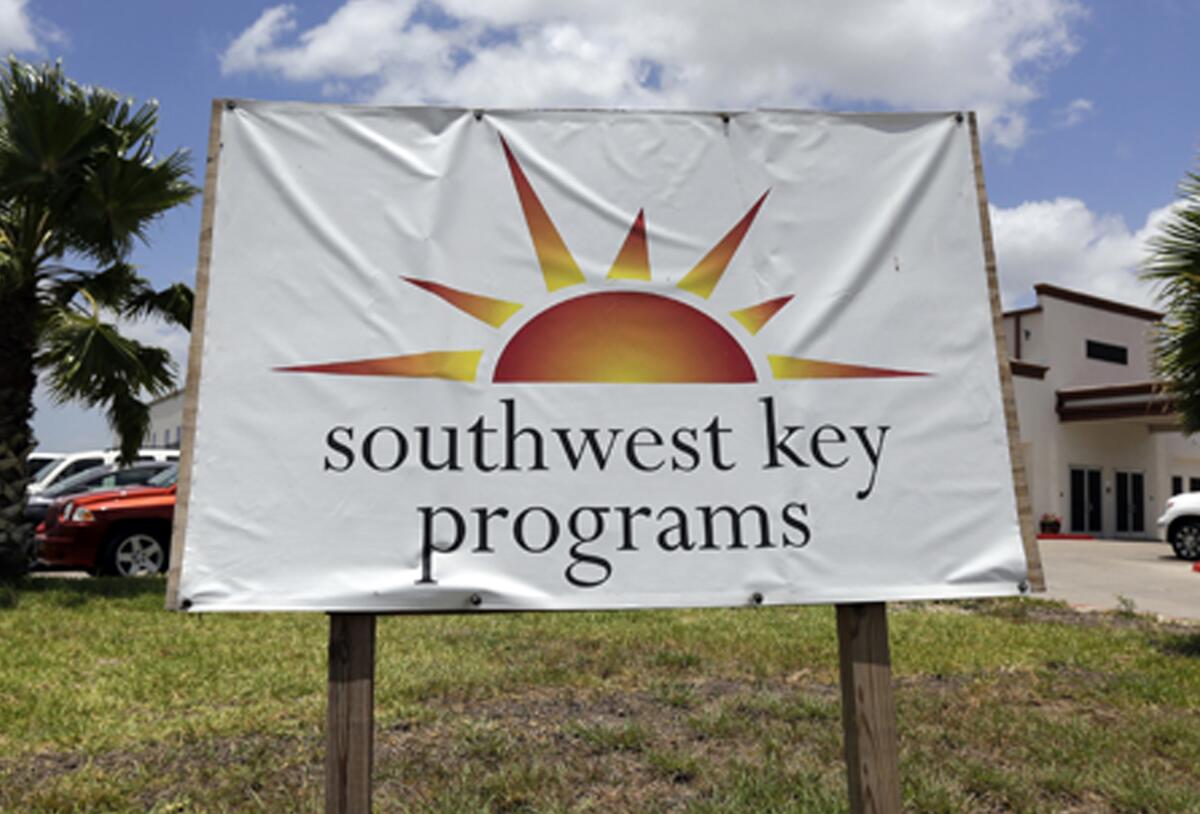 ARCHIVO - Un letrero de Southwest Key Programs fotografiado el 20 de junio de 2014, en Brownsville, 