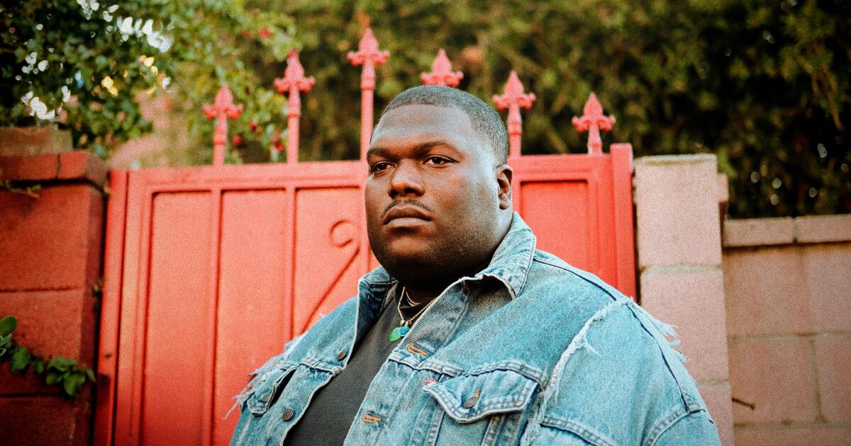 L.A. hitmaker's red hat led accused killers to mistake him for gang rival, police say