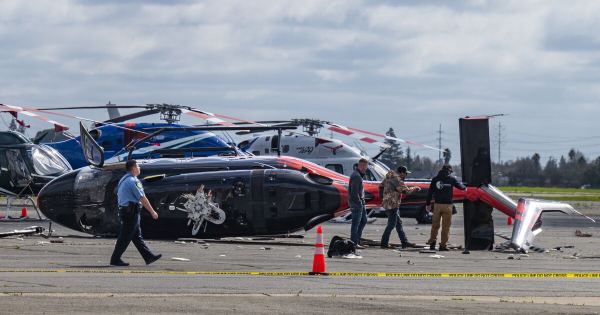 Suspect crashes stolen helicopter after takeoff at California airport