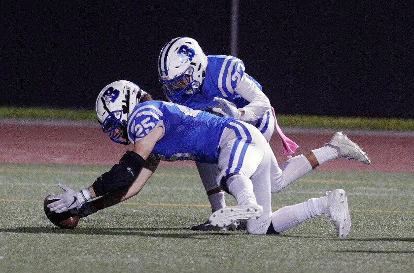 tn-blr-sp-muir-burbank-football-20191014-15.jpg