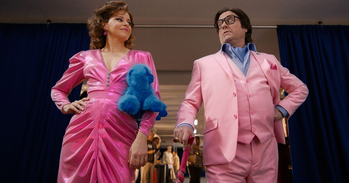 'The Beanie Bubble' review: Though colorful, it's understuffed - Los Angeles Times