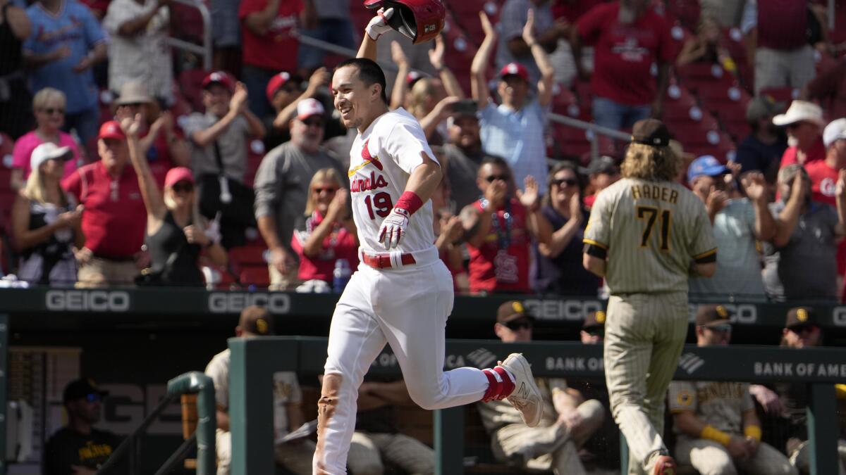 Last-place St. Louis Cardinals trying to find their way - The San Diego  Union-Tribune