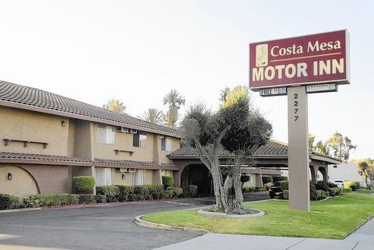 A lawsuit filed by the Kennedy Commission is challenging plans to demolish the Costa Mesa Motor Inn and replace it with 224 luxury apartments.