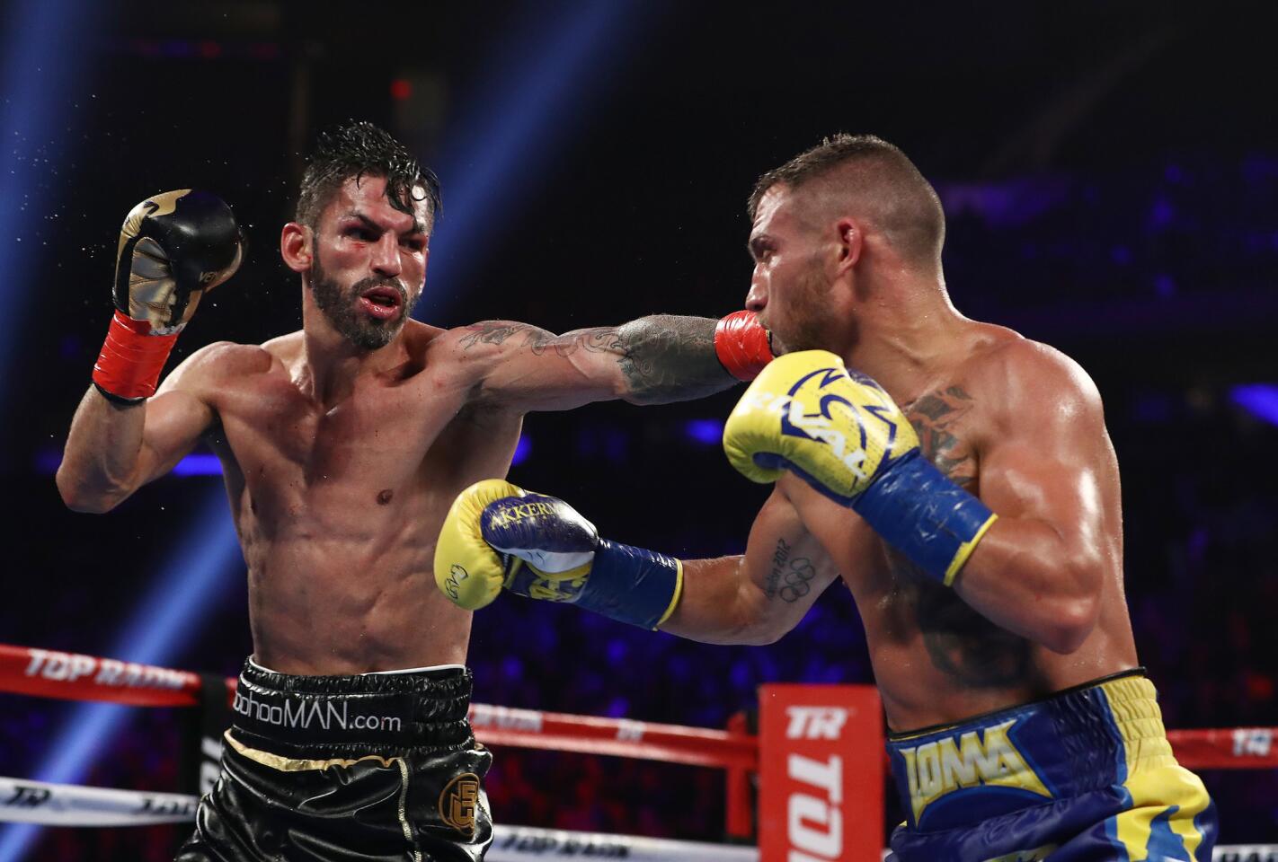 Jorge Linares v Vasiliy Lomachenko