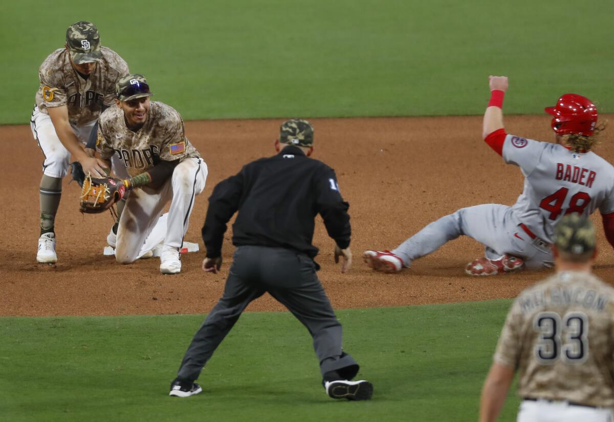 Padres' depth on display in sweep of Cardinals