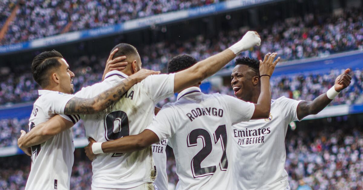 Benzema marca un hat-trick en la victoria del Madrid, Vinicius dispara