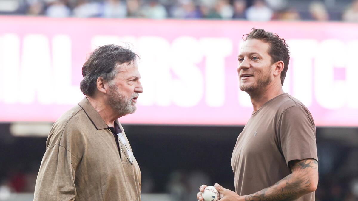 John Moores, Jake Peavy go into Padres Hall of Fame together - The San  Diego Union-Tribune