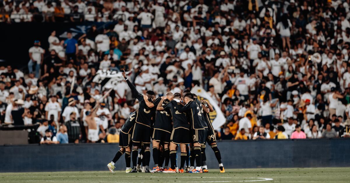 4 Temmuz'da Rose Bowl'da El Tráfico'yu LA'in vazgeçilmezi haline getirin