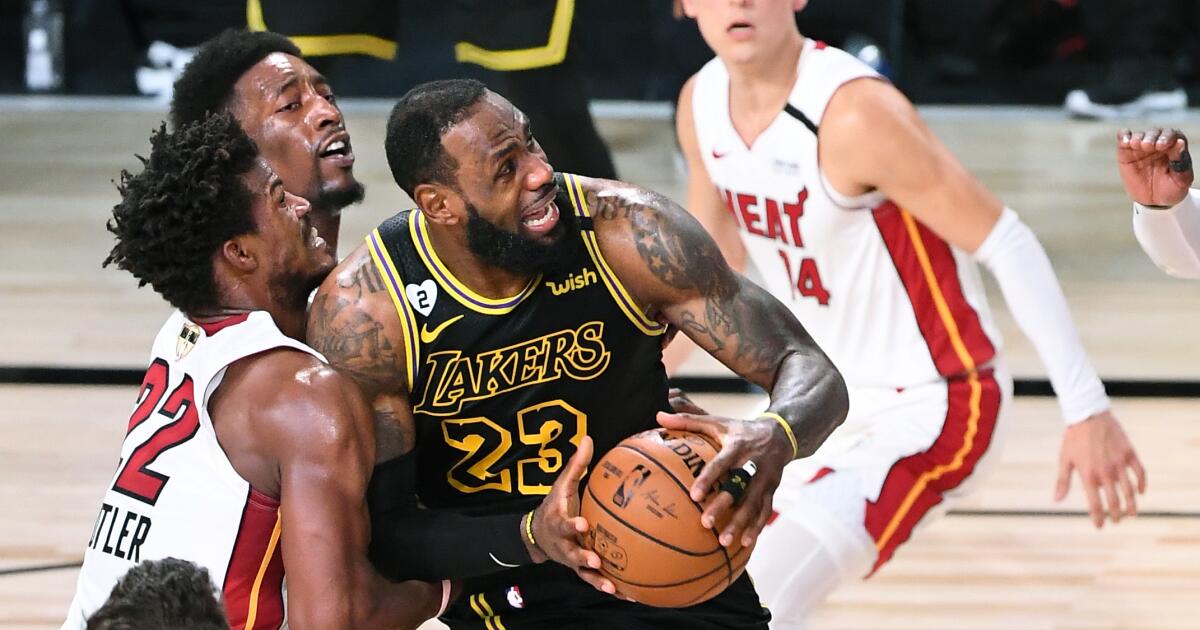 Unbeaten in Mamba jerseys, Lakers try to finish Heat in Game 5