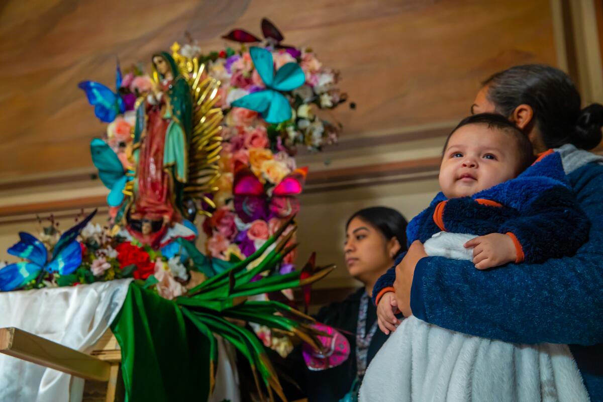 Virgen de Guadalupe procession