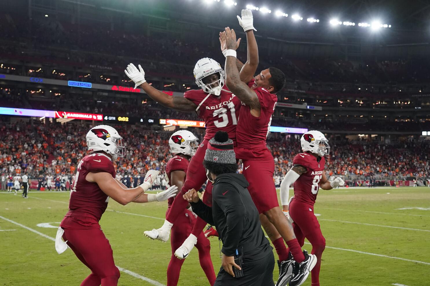 Russell Wilson throws TD pass before Cardinals mount comeback to beat Broncos  18-17 – Western Kansas News