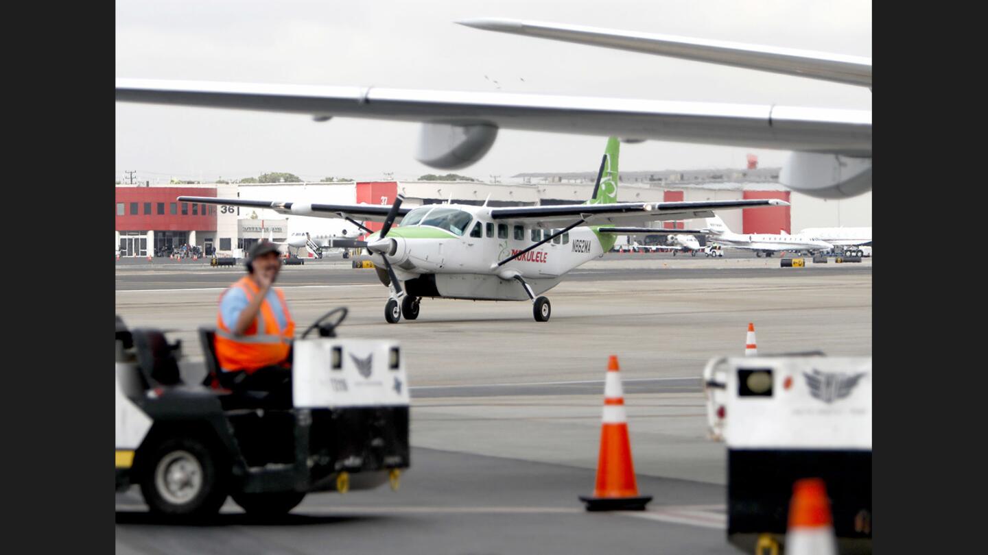 Photo Gallery: Mokulele Airlines now serving the Hollywood Burbank Airport from Santa Maria