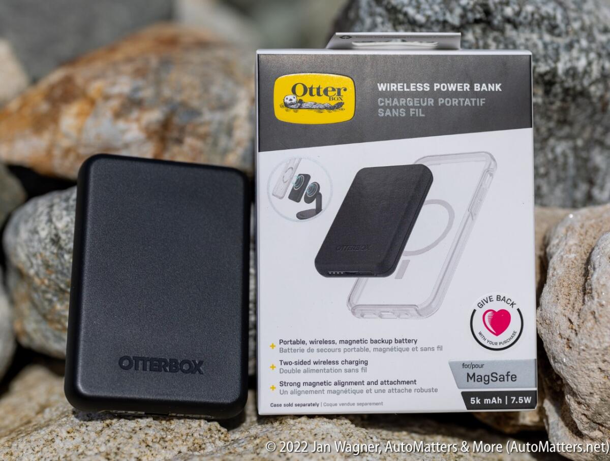 Otterbox's new Power Bank can fast charge both your iPhone and Apple Watch  - Acquire