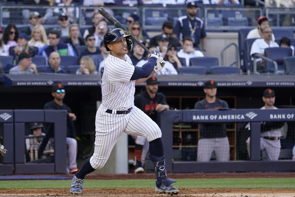 Giancarlo Stanton HR in first MLB playoffs game for New York Yankees