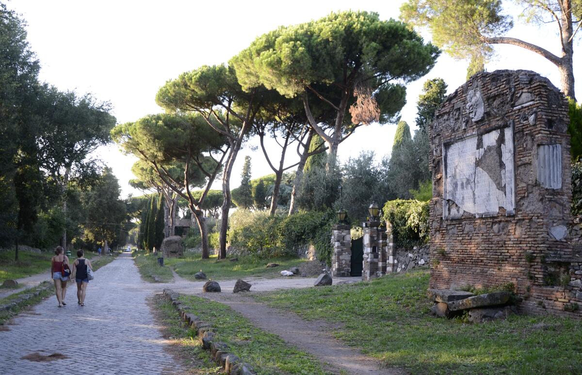 Vista de la Vía Apia, en Roma, el 7 de septiembre de 2013. 