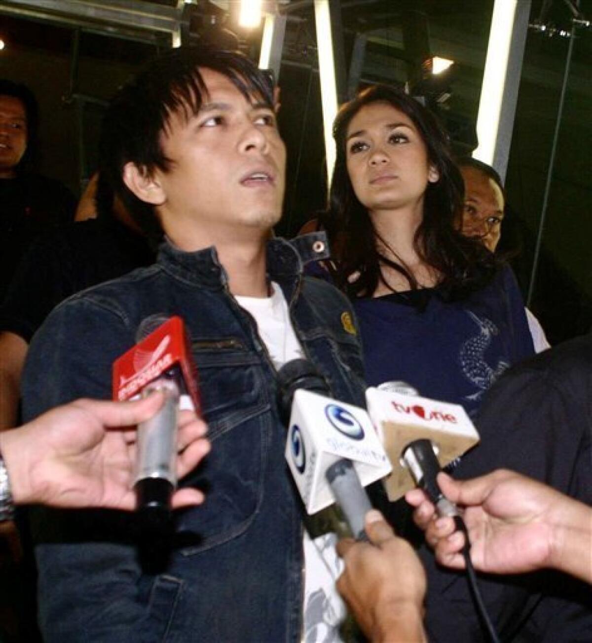 Celebrity sex-tape scandal grips Indonesia - The San Diego Union-Tribune