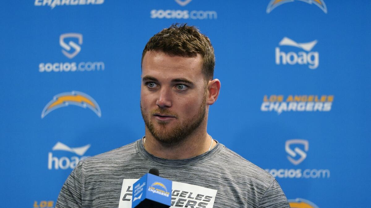 Chargers News: Former Rams LB Troy Reeder signs with Chargers