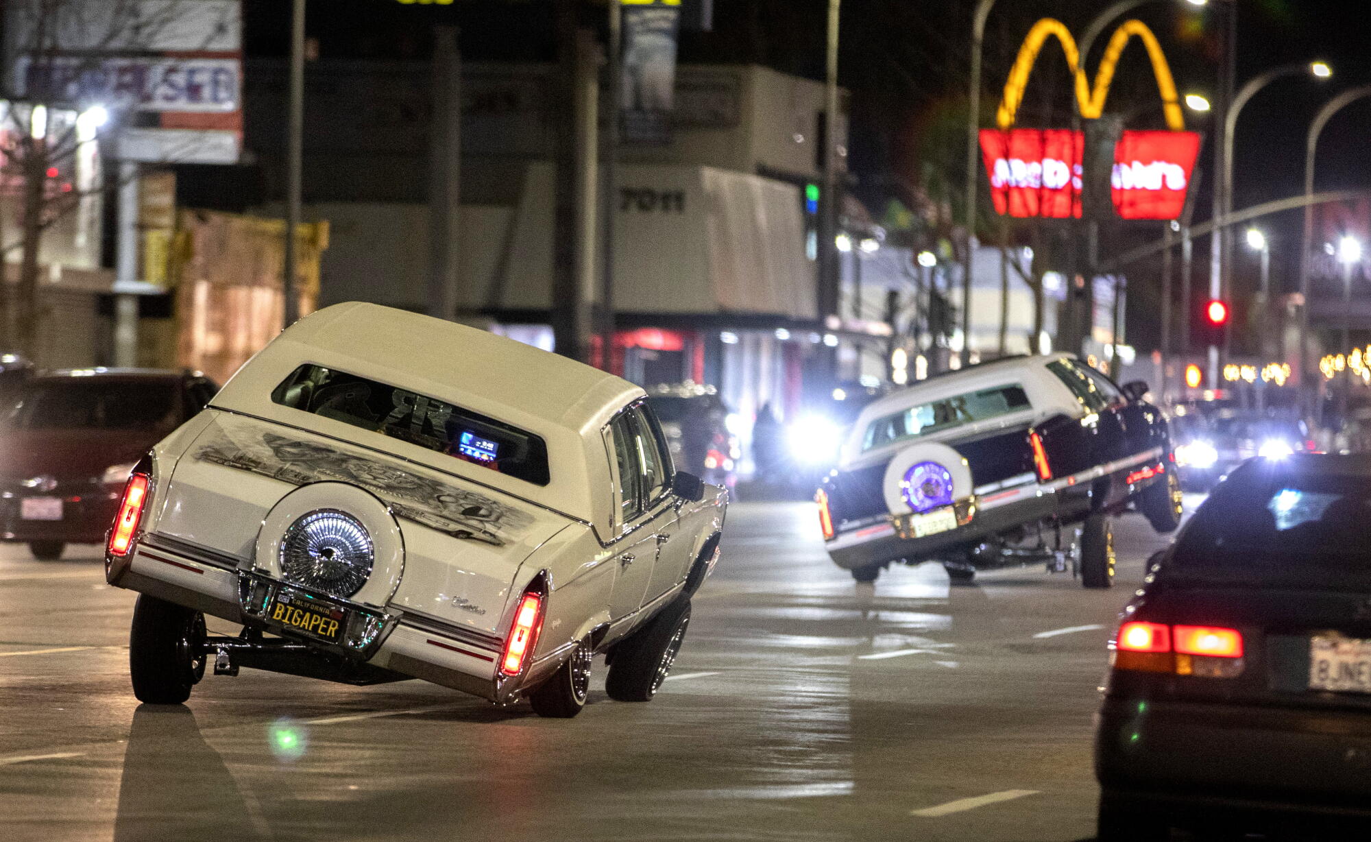Llow Riders Cruising is back. A new law has made lowriders legit - Los Angeles Times