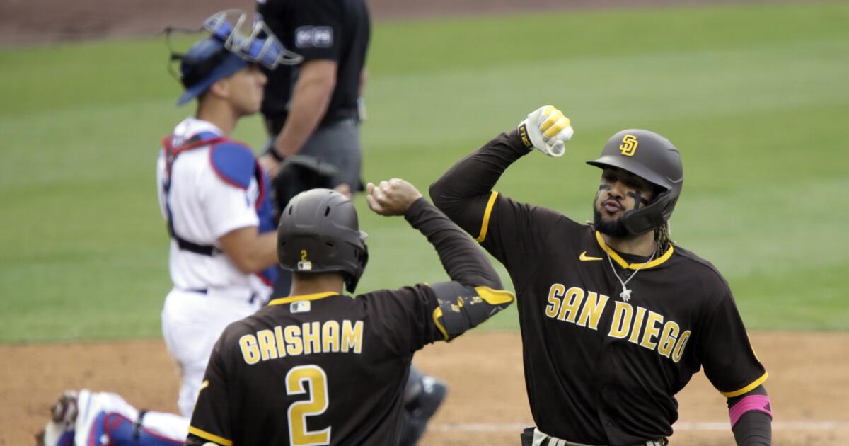 Padres' Fernando Tatis Jr. called 'cheater' after mashing HR - Gaslamp Ball