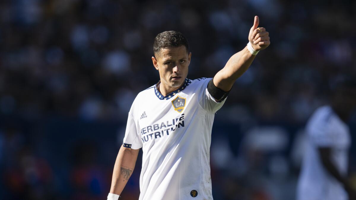 Galaxy forward Javier "Chicharito" Hernandez flashes a thumbs up during a 2022 match 