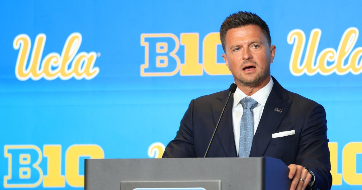 Bob Chesney, UCLA top players share their belief Bruins will win Bob Chesney, UCLA top players share their belief Bruins will win