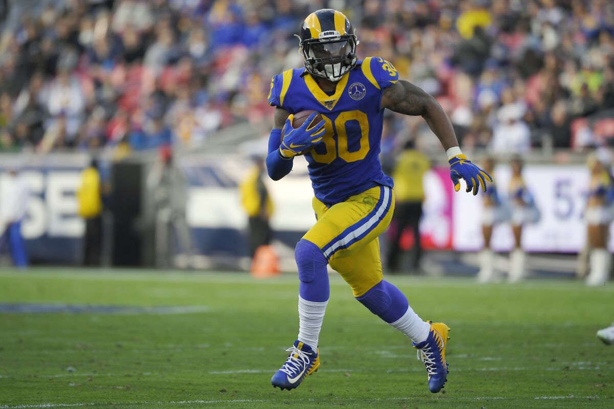 LOOK: Twitter can't stop making fun of the Rams' hideous mismatched uniforms  