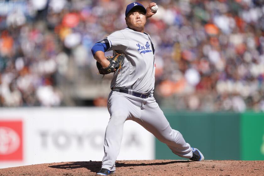 SAN FRANCISCO, CALIFORNIA - SEPTEMBER 28: Hyun-Jin Ryu #99 of the Los Angeles Dodgers pitches against the San Francisco Giants in the bottom of the fi inning at Oracle Park on September 28, 2019 in San Francisco, California. (Photo by Thearon W. Henderson/Getty Images) ** OUTS - ELSENT, FPG, CM - OUTS * NM, PH, VA if sourced by CT, LA or MoD **