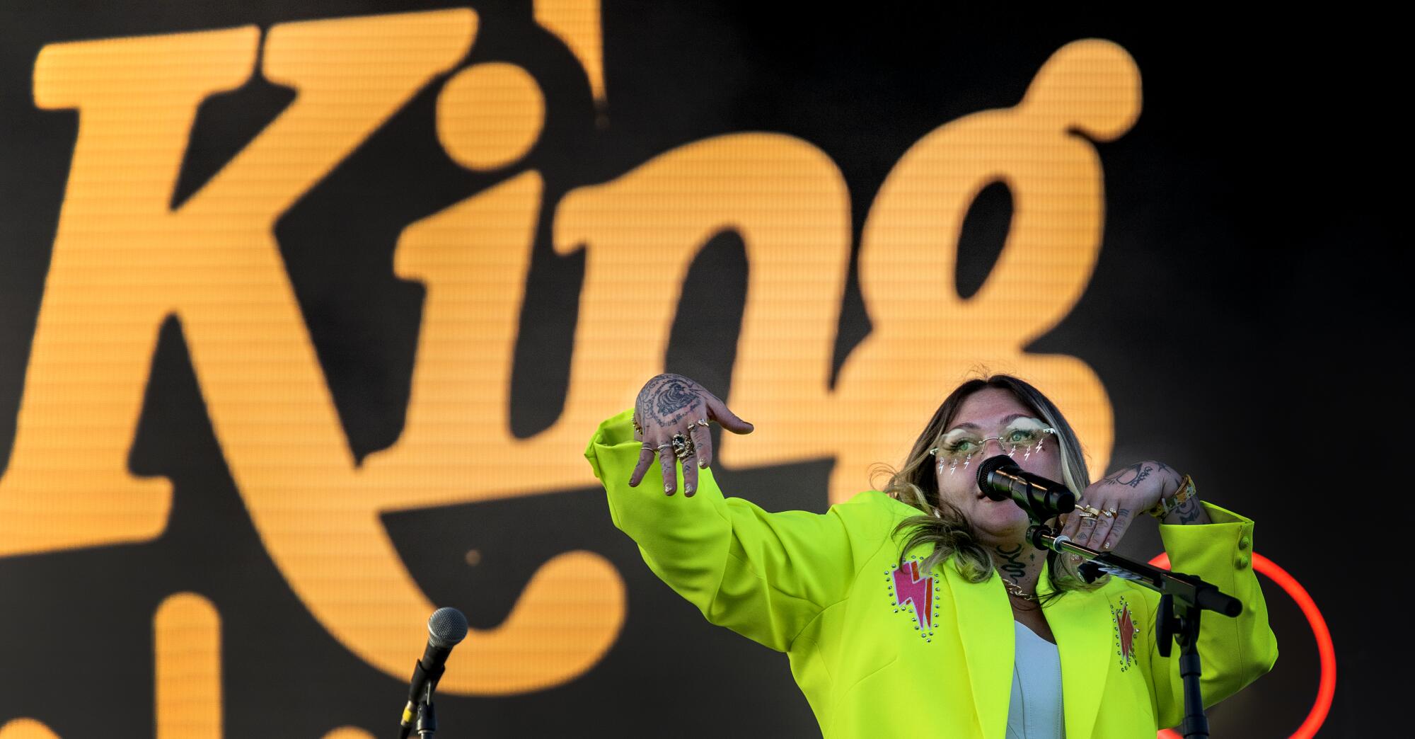 Elle King performs on the Mane Stage on the first day of Stagecoach 2023.