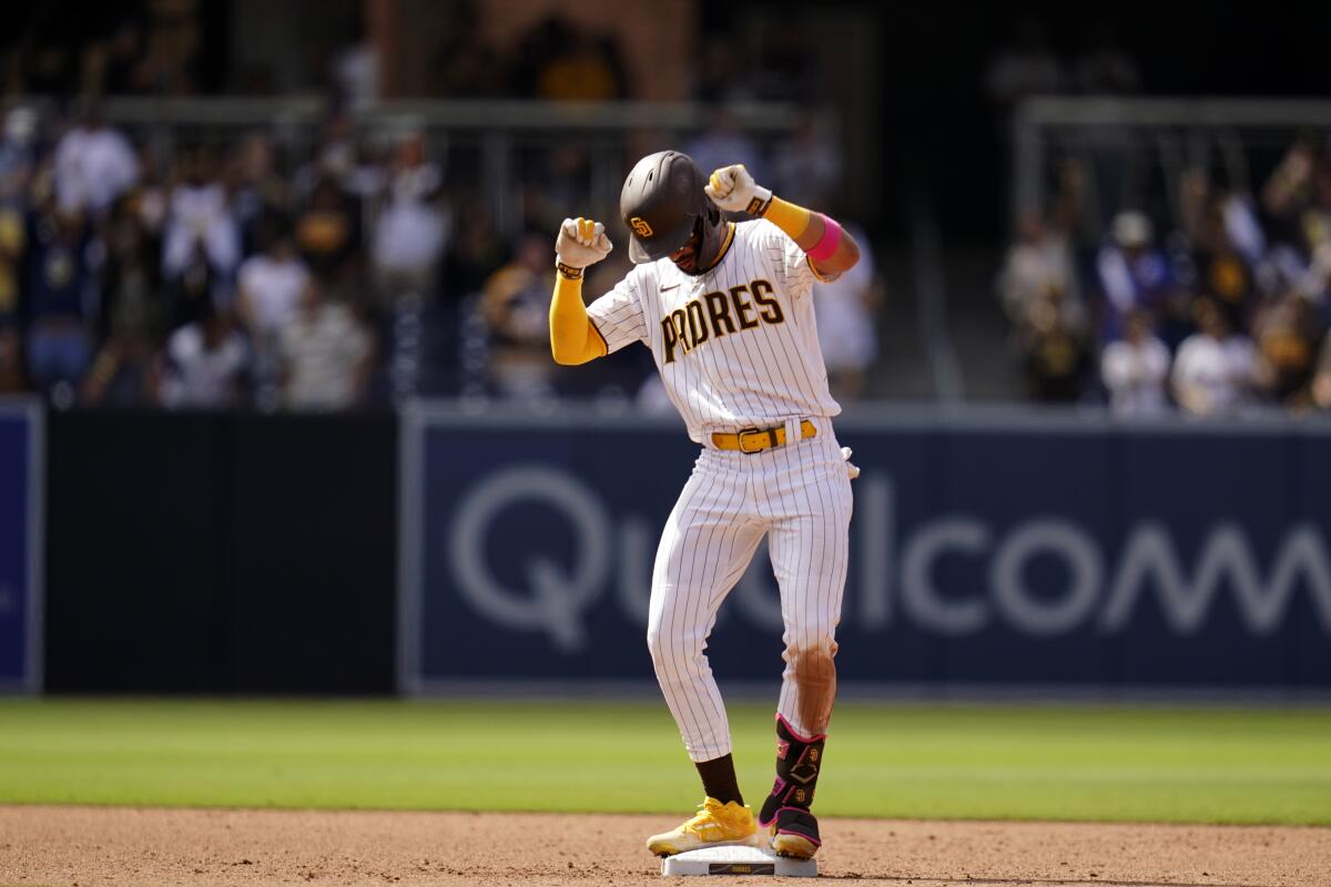 Padres Fernando Tatis tests positive for COVID-19, placed on