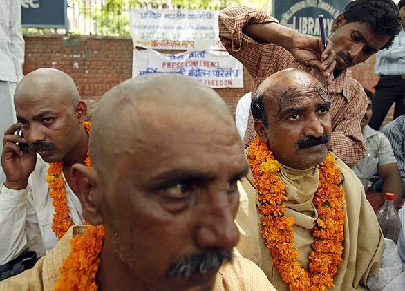 Monday: Day in photos - India