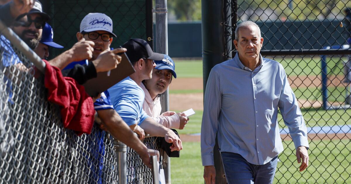 Lon Rosen assumirá as operações comerciais do Lakers