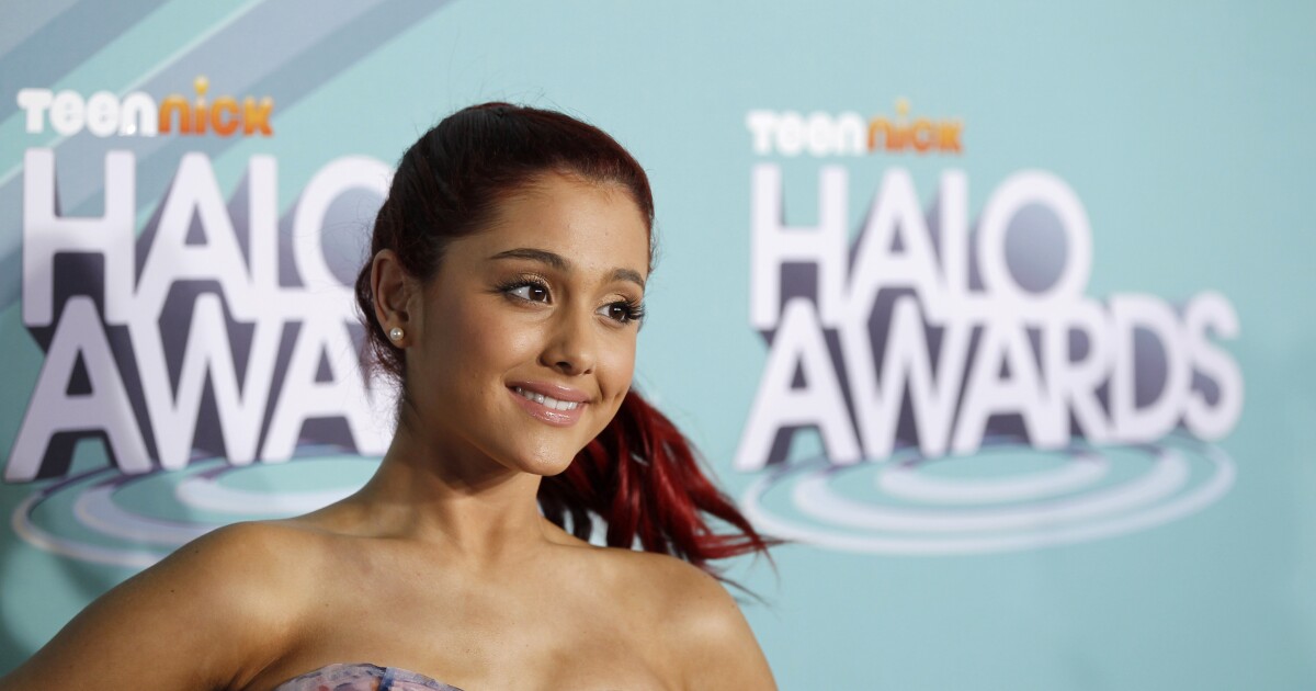 Ariana Grande fans accuse Nickelodeon of sexualizing the singer as a teen