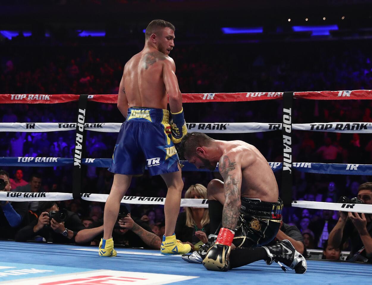 NEW YORK, NY - MAY 12: Vasiliy Lomachenko knocks down Jorge Linares in the tenth round during their WBA lightweight title fight at Madison Square Garden on May 12, 2018 in New York City. (Photo by Al Bello/Getty Images) ** OUTS - ELSENT, FPG, CM - OUTS * NM, PH, VA if sourced by CT, LA or MoD **