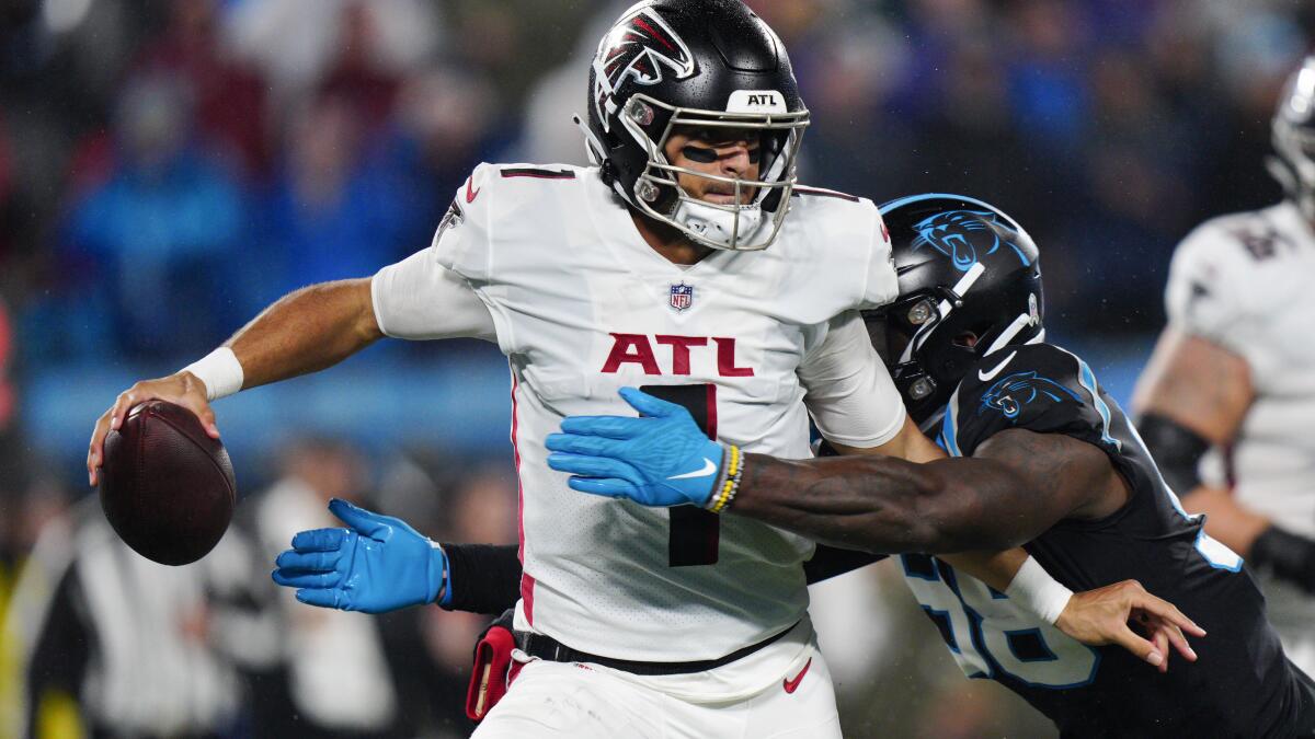 Falcons slipping in NFC South after 3rd loss in 4 games