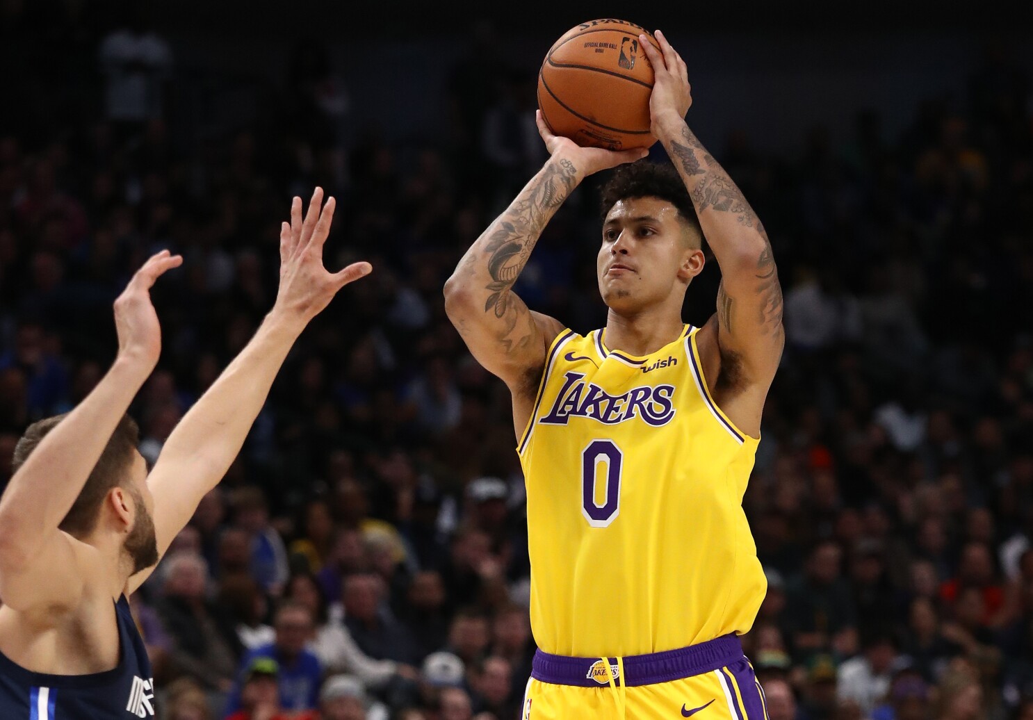 Frank Vogel Looks Forward To Kyle Kuzma S Impact When Healthy Los Angeles Times