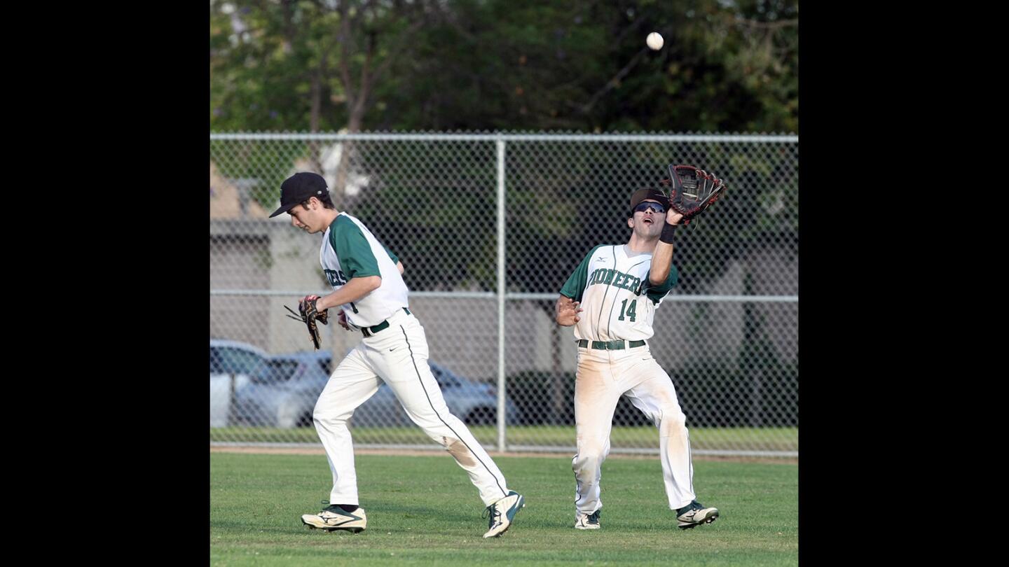 Photo Gallery: Flintridge Prep beats Providence in second round of CIF Southern Section Division VI baseball