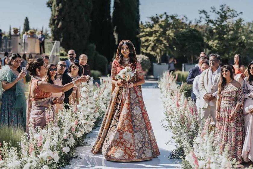 What to Wear to an Indian Wedding Ceremony - Los Angeles Times What to Wear to an Indian Wedding Ceremony - Los Angeles Times